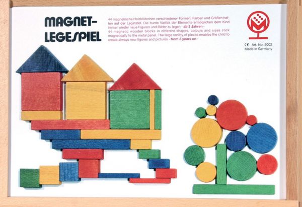 Магнитная игра с полем и геометрическими фигурами, 44 предмета